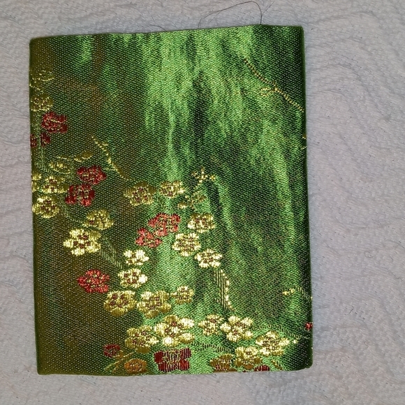 silk Wallet - Picture 5 of 8